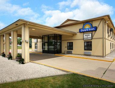 Travelodge By Wyndham Waukegan Gurnee Buitenkant foto